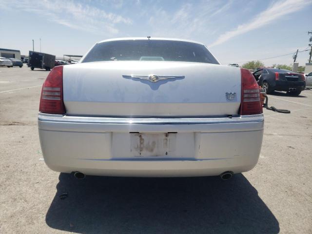 Photo 5 VIN: 2C3JA63H55H673797 - CHRYSLER 300 