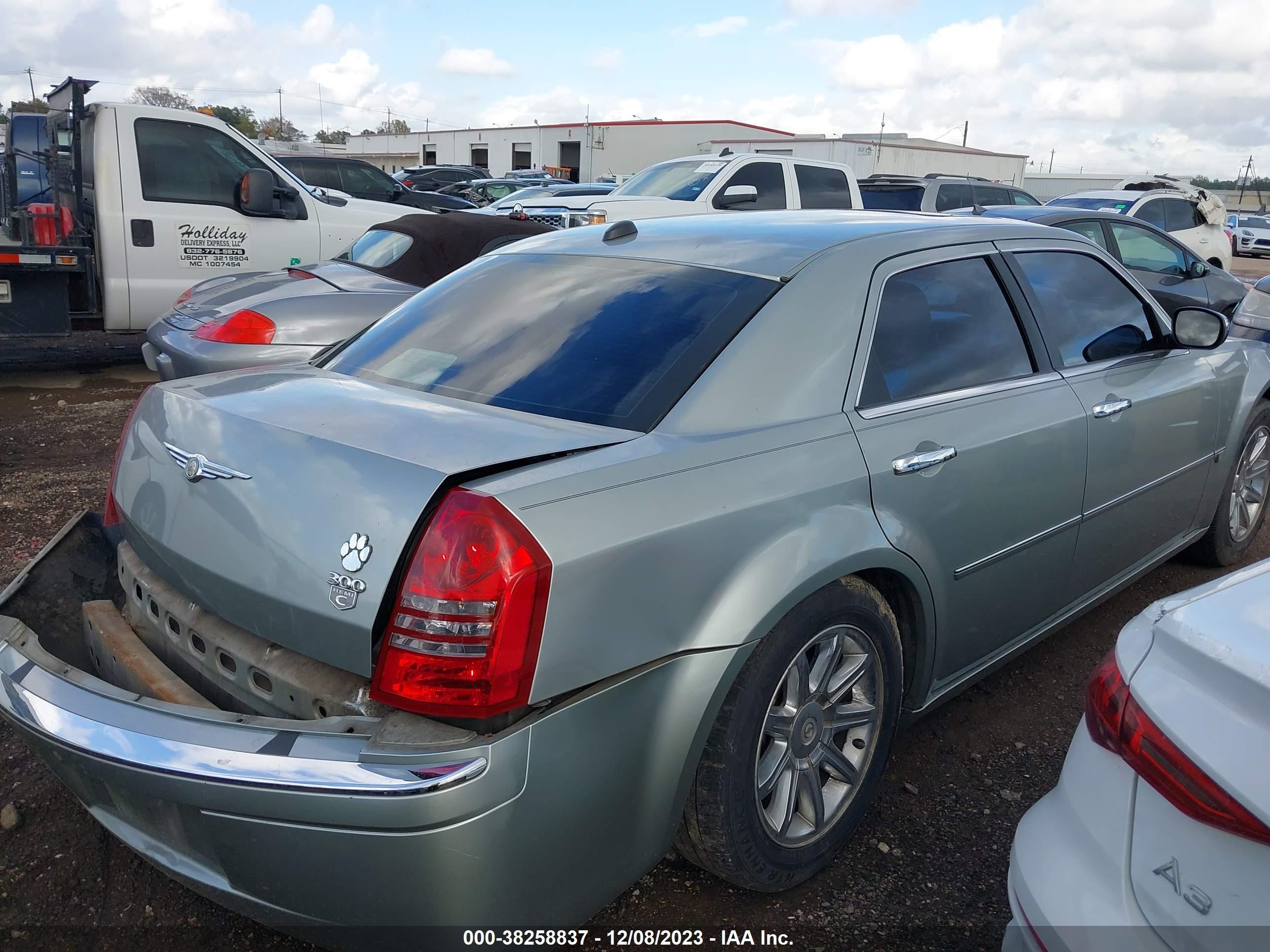 Photo 3 VIN: 2C3JA63H65H566953 - CHRYSLER 300C 