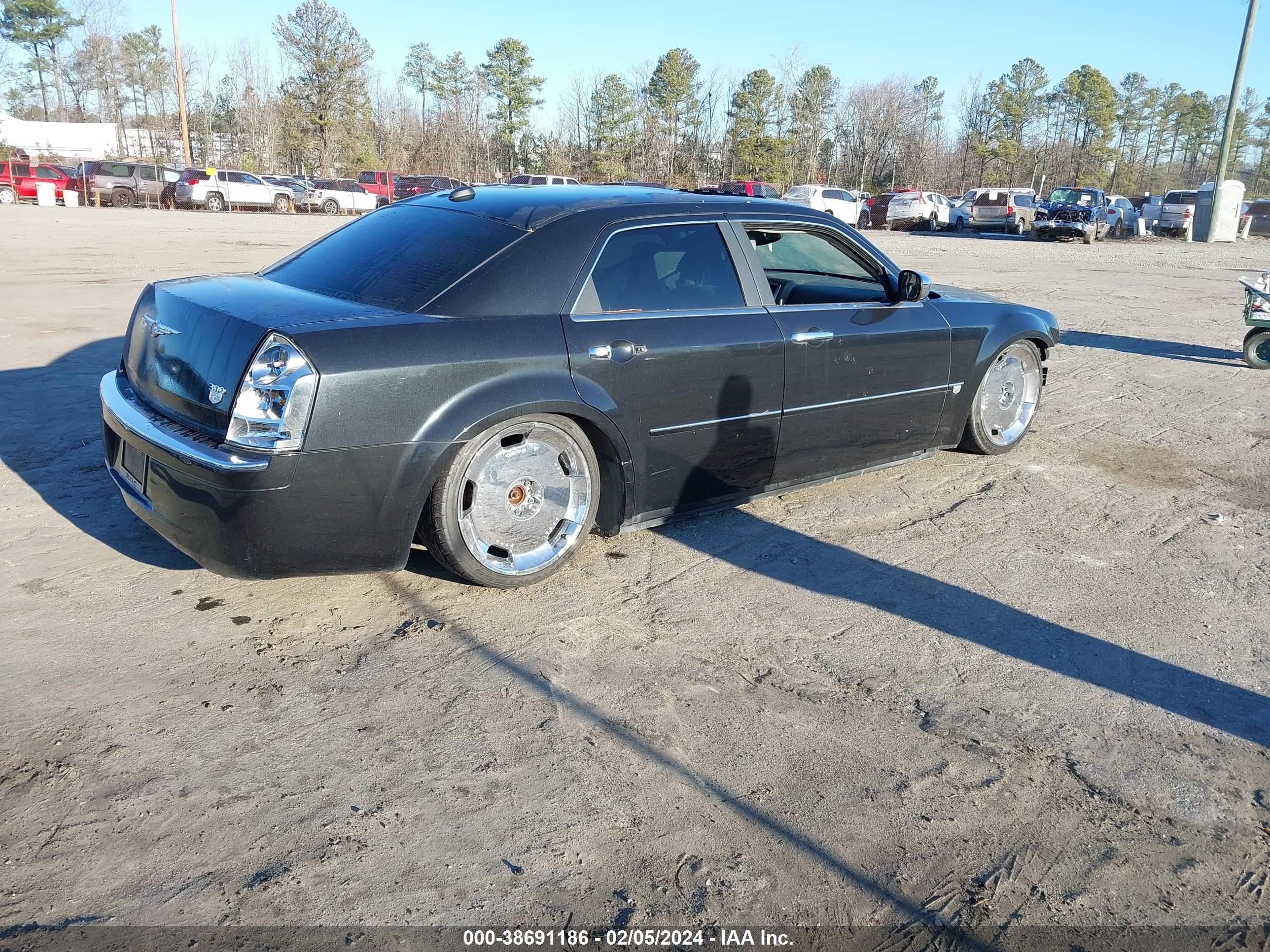 Photo 3 VIN: 2C3JA63H75H651333 - CHRYSLER 300C 