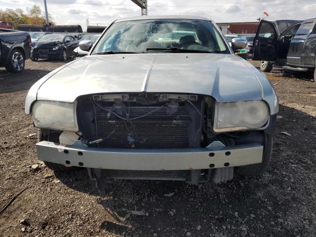 Photo 4 VIN: 2C3JA63H95H682082 - CHRYSLER 300 C 