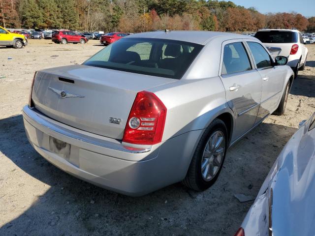 Photo 2 VIN: 2C3KA33G68H335386 - CHRYSLER 300 