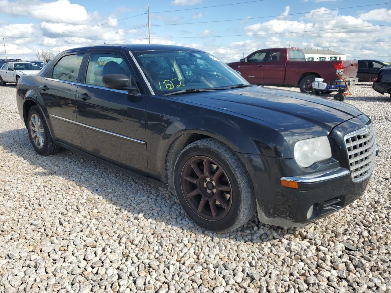 Photo 3 VIN: 2C3KA33G98H140057 - CHRYSLER 300 