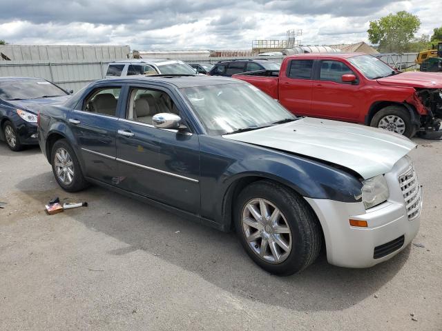 Photo 3 VIN: 2C3KA33GX8H183113 - CHRYSLER 300 