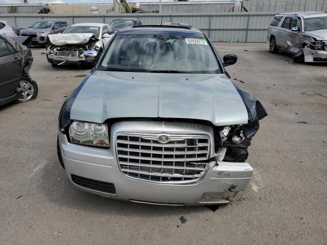 Photo 4 VIN: 2C3KA33GX8H183113 - CHRYSLER 300 