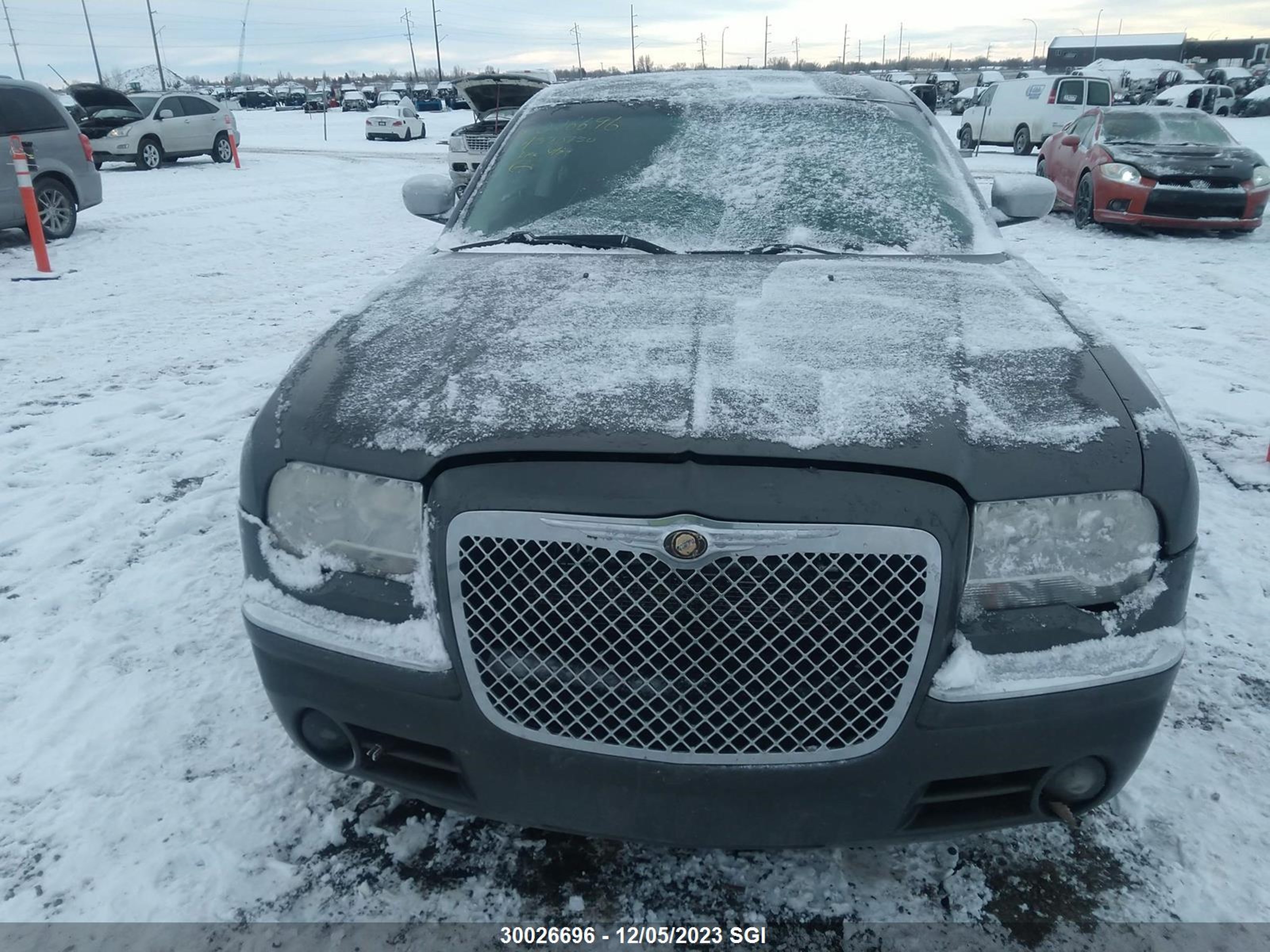 Photo 5 VIN: 2C3KA33V39H570750 - CHRYSLER 300 