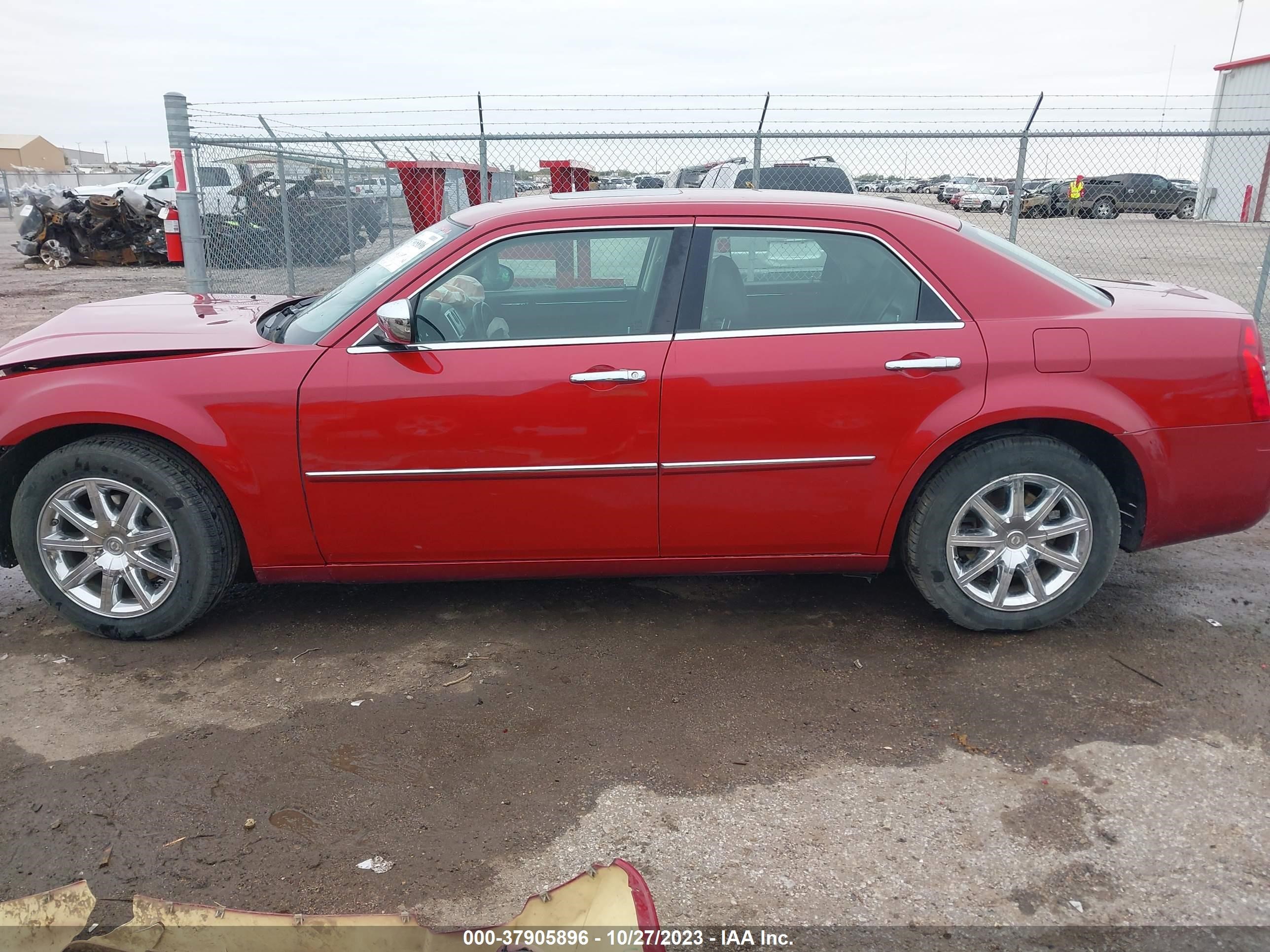 Photo 14 VIN: 2C3KA33V79H613082 - CHRYSLER 300 