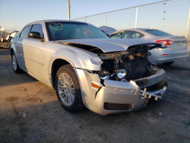 Photo 0 VIN: 2C3KA43D29H528762 - CHRYSLER 300 LX 