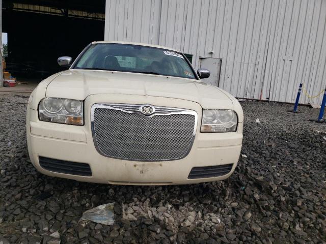 Photo 4 VIN: 2C3KA43D39H528012 - CHRYSLER 300 LX 