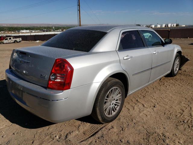 Photo 2 VIN: 2C3KA43D59H628399 - CHRYSLER 300 LX 