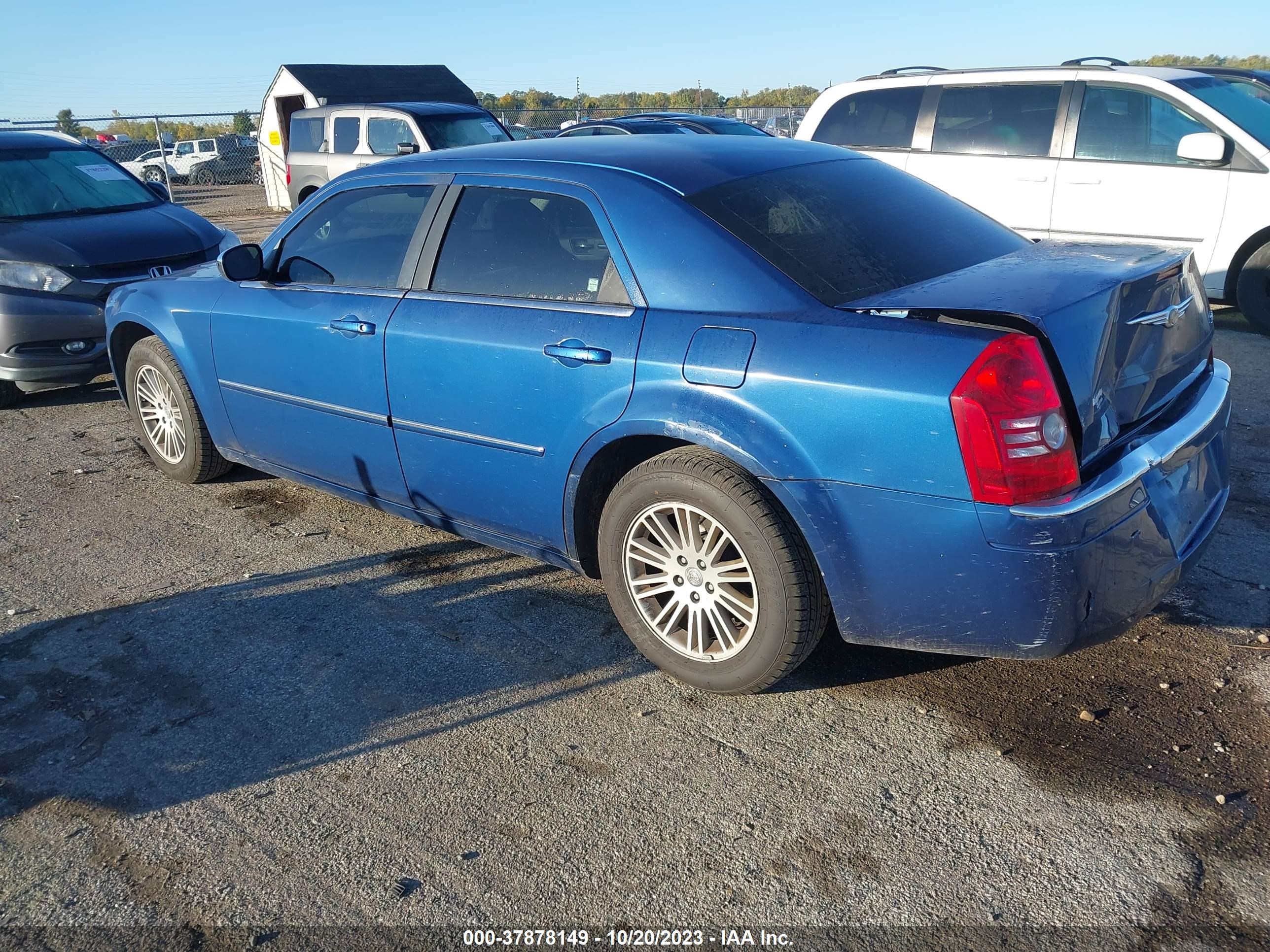 Photo 2 VIN: 2C3KA43D69H576006 - CHRYSLER 300 