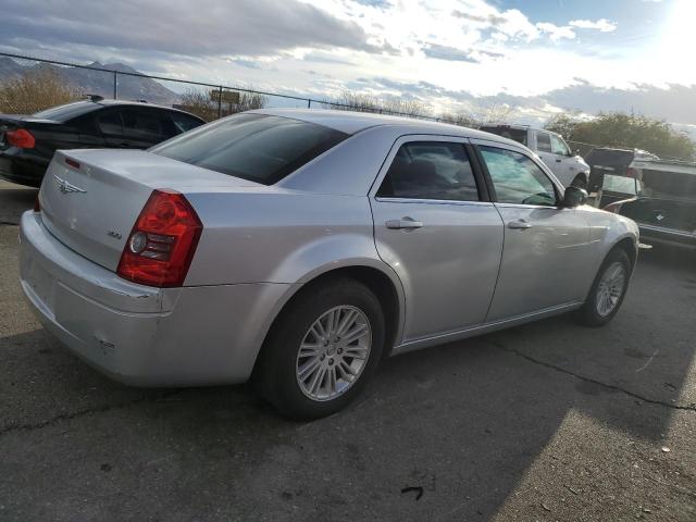 Photo 2 VIN: 2C3KA43D79H565998 - CHRYSLER 300 LX 