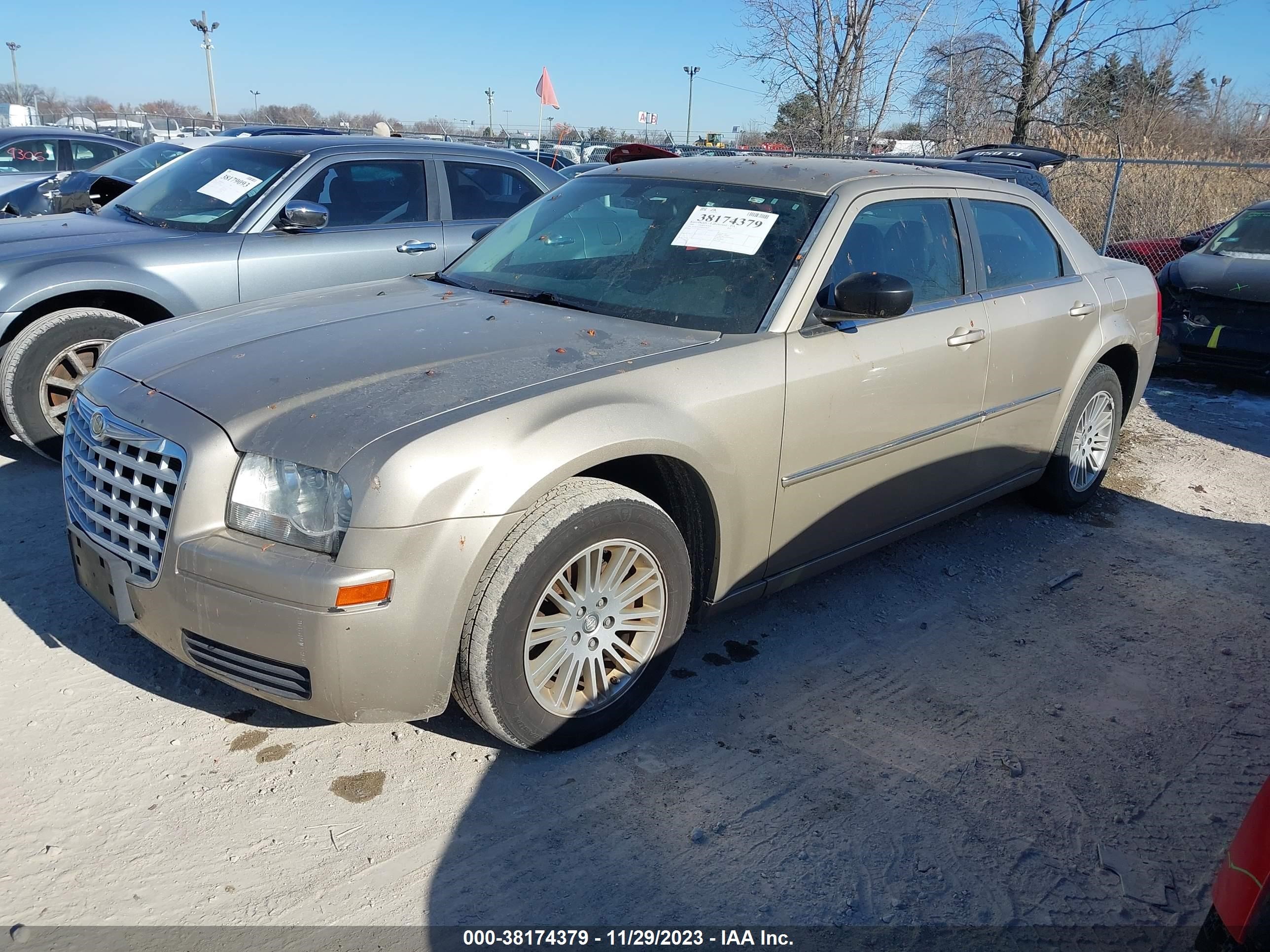 Photo 1 VIN: 2C3KA43D89H539667 - CHRYSLER 300 