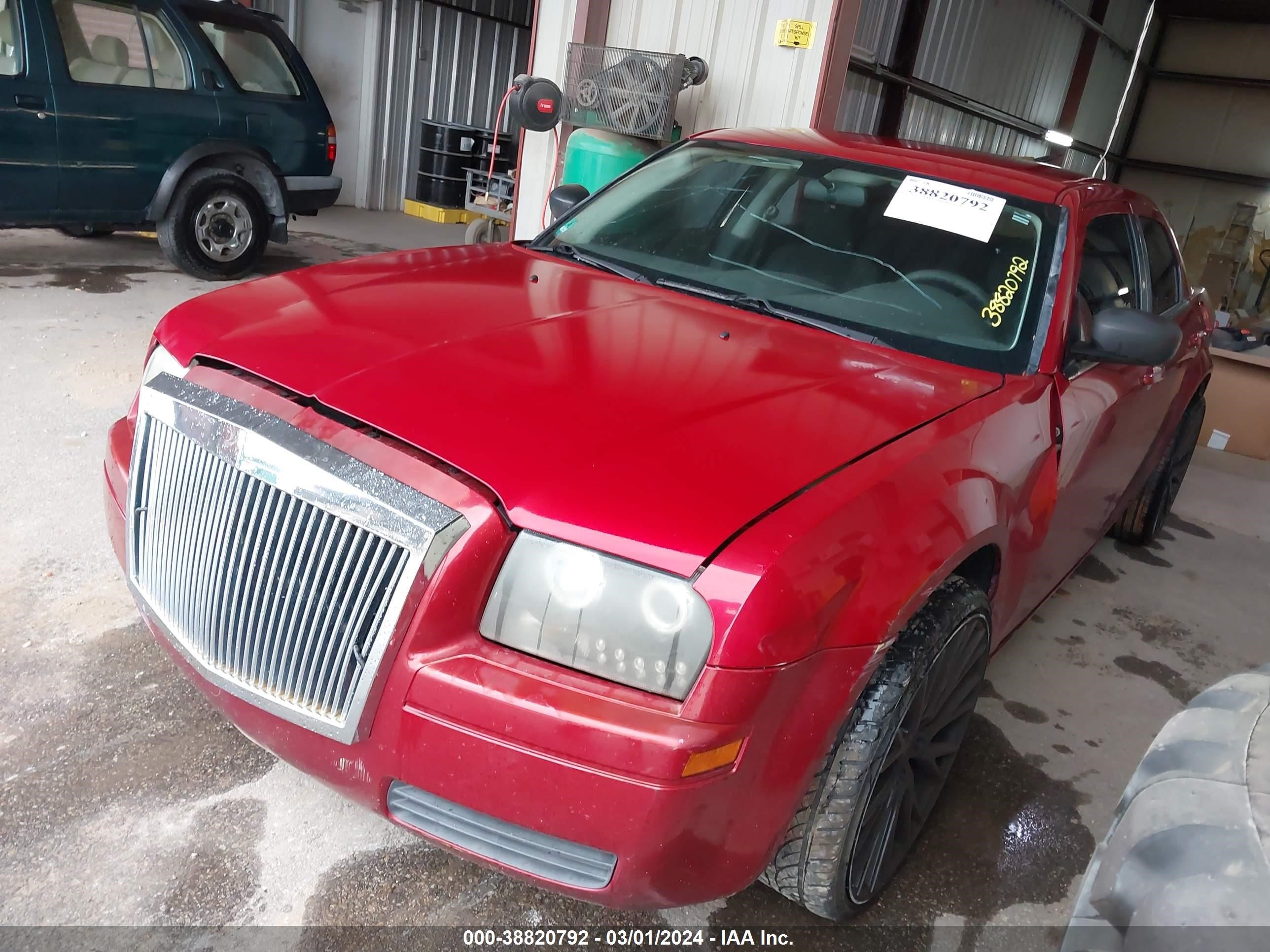 Photo 1 VIN: 2C3KA43DX9H618449 - CHRYSLER 300 