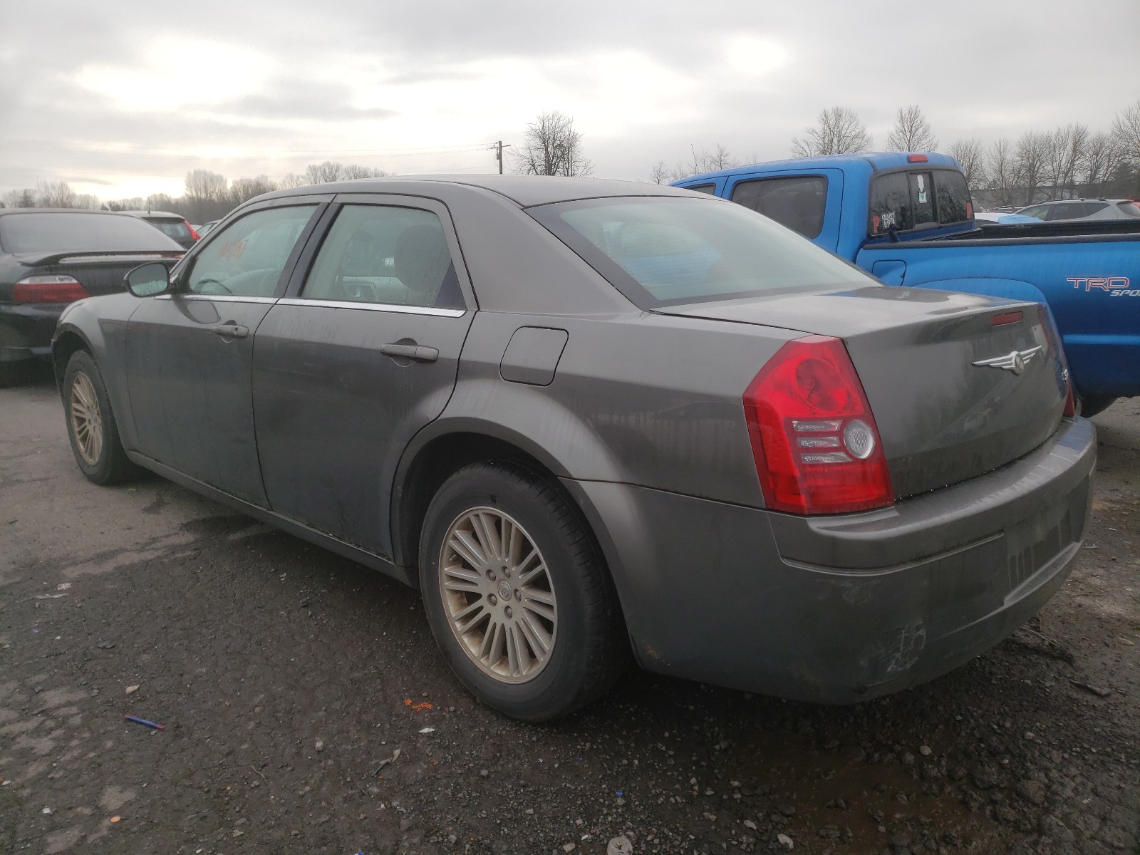 Photo 2 VIN: 2C3KA43DX9H640774 - CHRYSLER 300 LX 