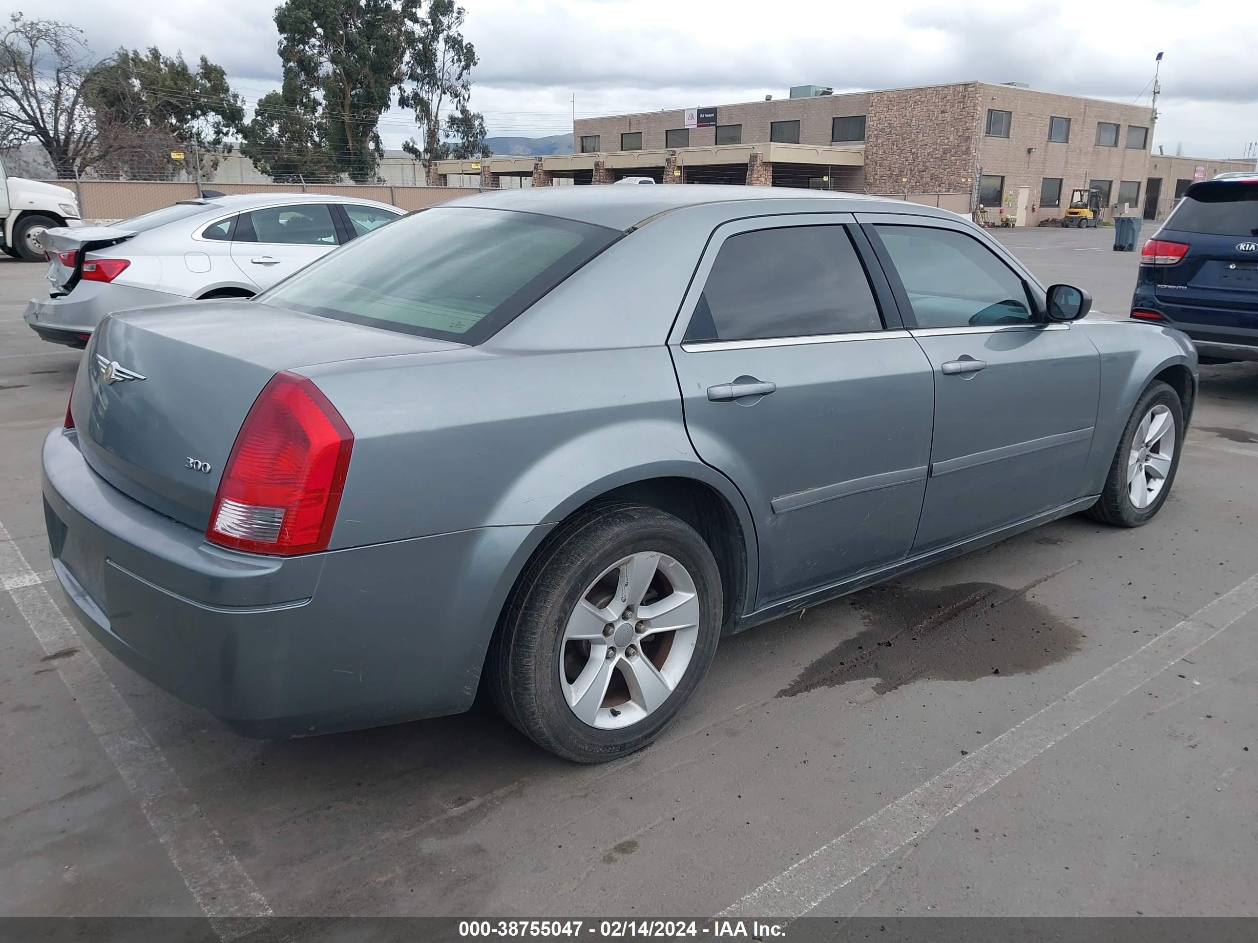 Photo 3 VIN: 2C3KA43R16H268863 - CHRYSLER 300 