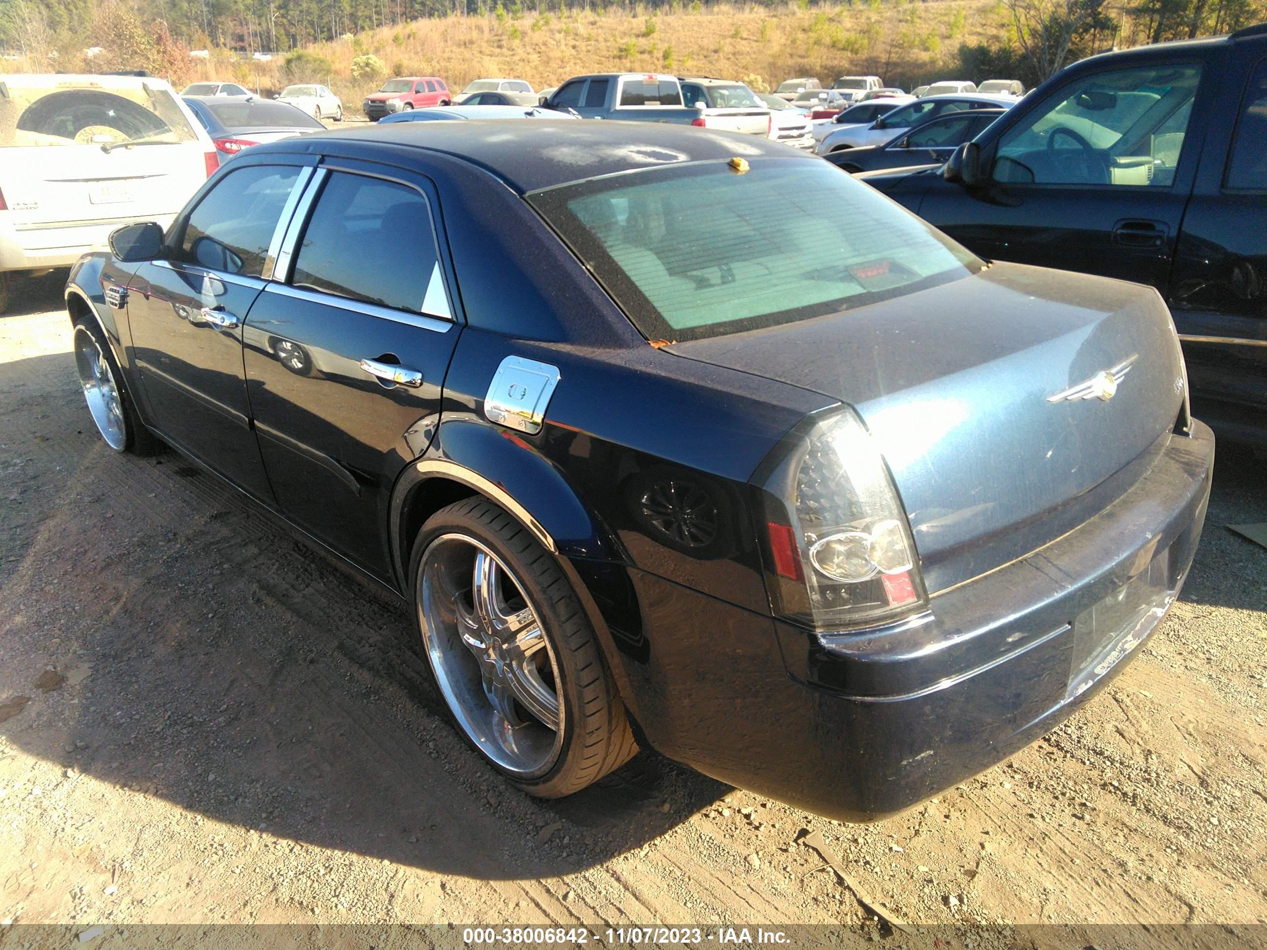 Photo 2 VIN: 2C3KA43R16H477049 - CHRYSLER 300 