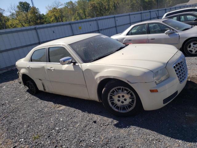 Photo 3 VIN: 2C3KA43R17H747138 - CHRYSLER 300 