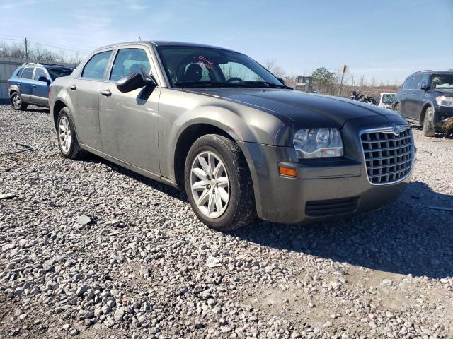 Photo 3 VIN: 2C3KA43R18H146216 - CHRYSLER 300 