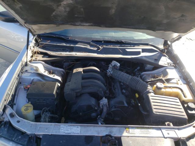 Photo 6 VIN: 2C3KA43R18H155451 - CHRYSLER 300 LX 