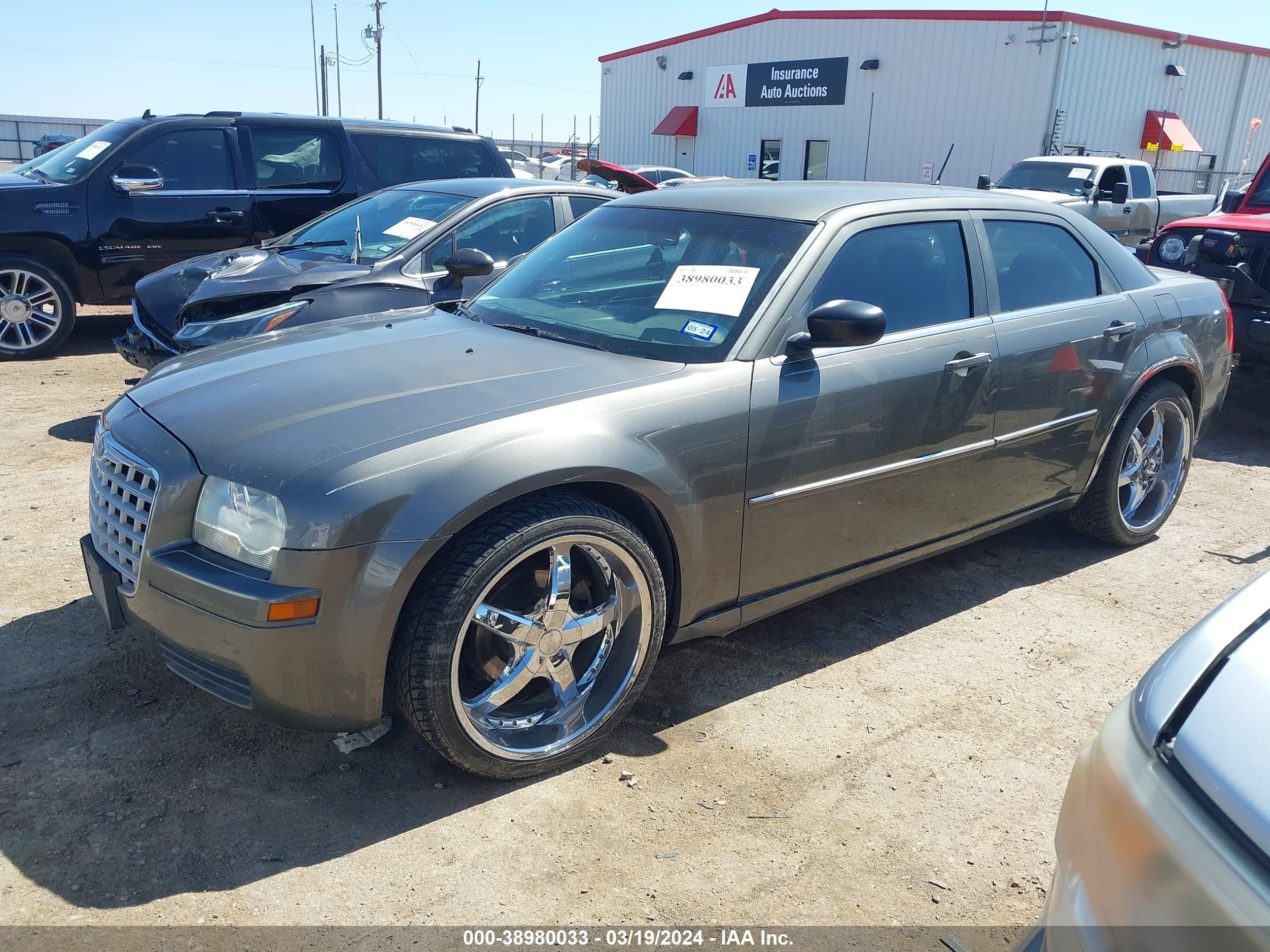 Photo 1 VIN: 2C3KA43R18H293166 - CHRYSLER 300 