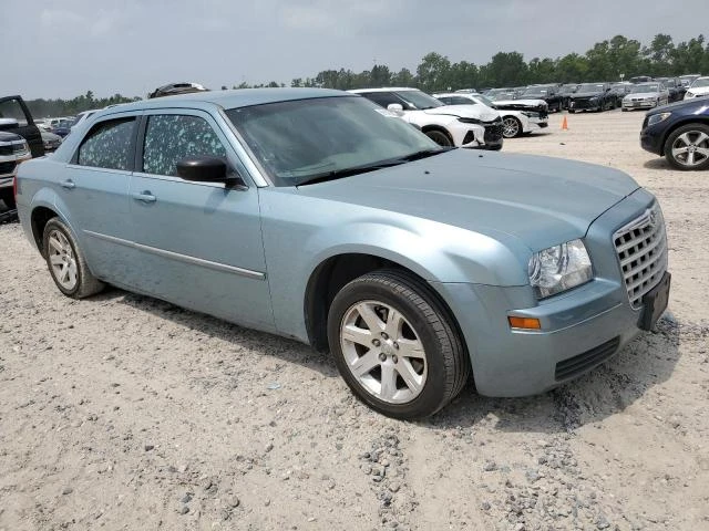 Photo 3 VIN: 2C3KA43R28H304143 - CHRYSLER 300 LX 