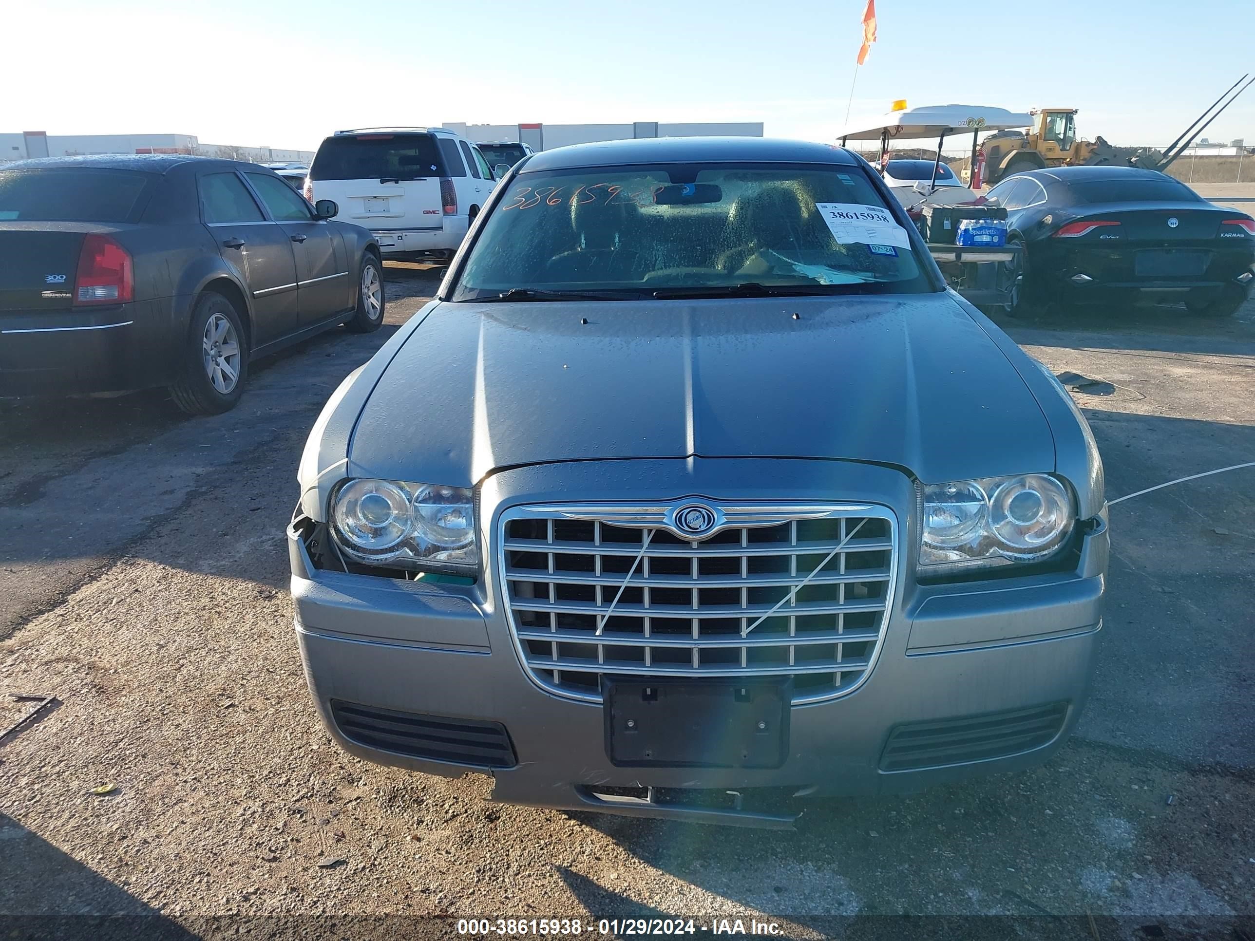 Photo 5 VIN: 2C3KA43R37H849413 - CHRYSLER 300 