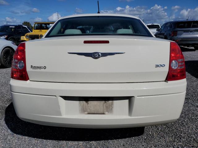 Photo 5 VIN: 2C3KA43R38H165737 - CHRYSLER 300 LX 