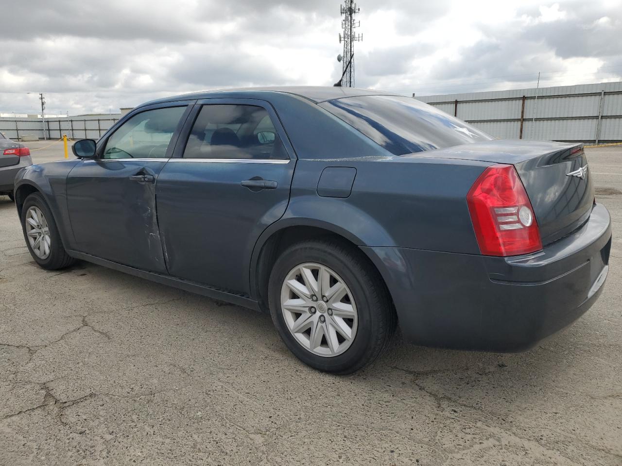 Photo 1 VIN: 2C3KA43R38H176172 - CHRYSLER 300 