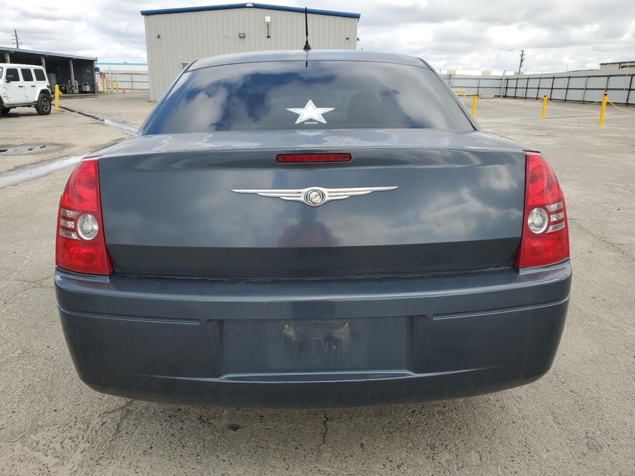 Photo 5 VIN: 2C3KA43R38H176172 - CHRYSLER 300 