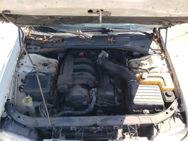 Photo 6 VIN: 2C3KA43R48H146016 - CHRYSLER 300 LX 