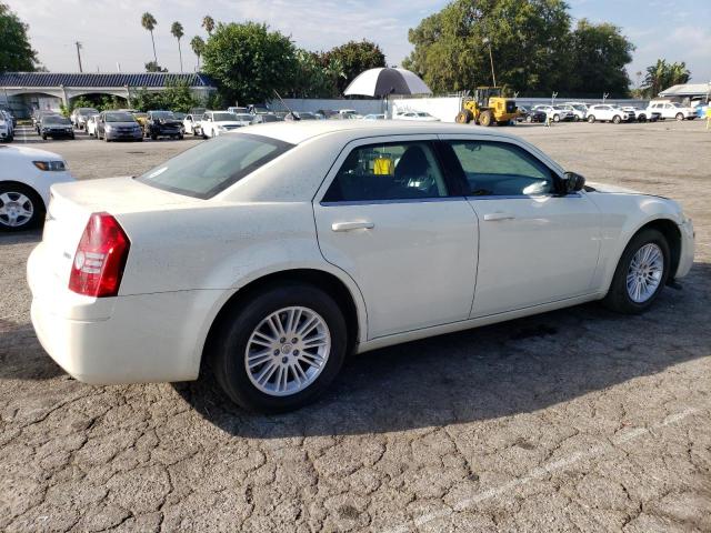 Photo 2 VIN: 2C3KA43R48H151846 - CHRYSLER 300 LX 