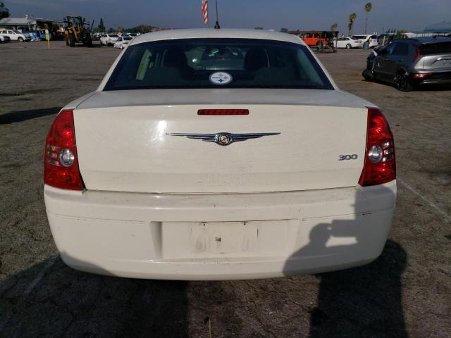 Photo 5 VIN: 2C3KA43R48H151846 - CHRYSLER 300 LX 