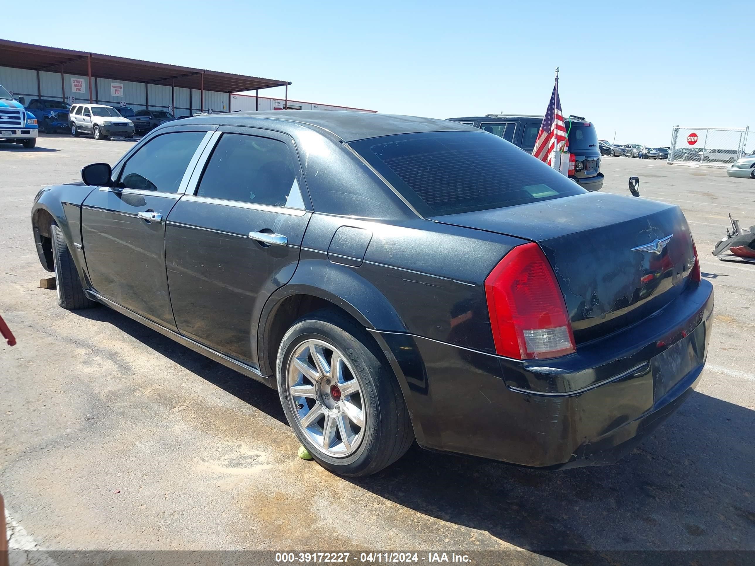 Photo 2 VIN: 2C3KA43R57H780658 - CHRYSLER 300 