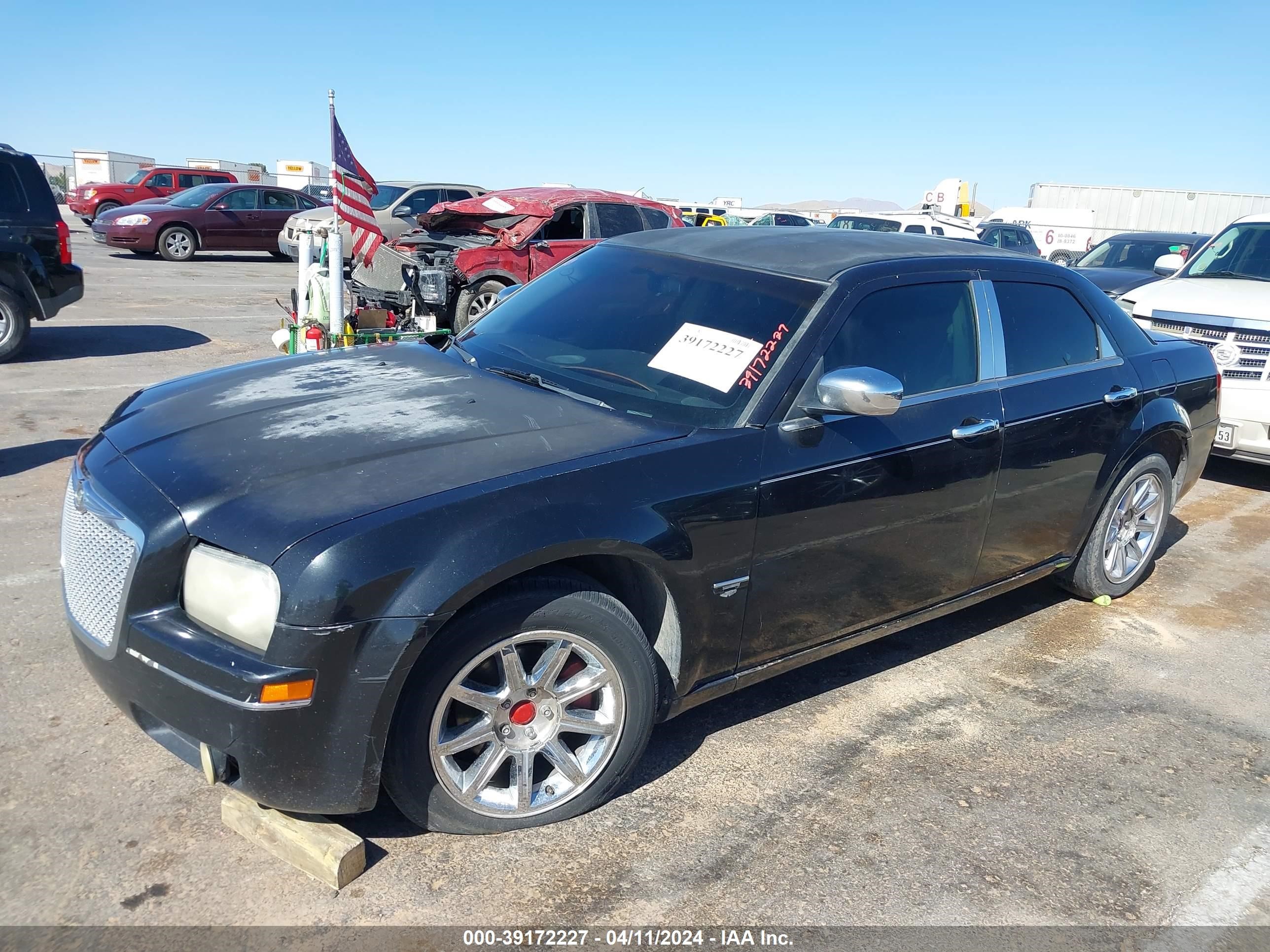 Photo 5 VIN: 2C3KA43R57H780658 - CHRYSLER 300 