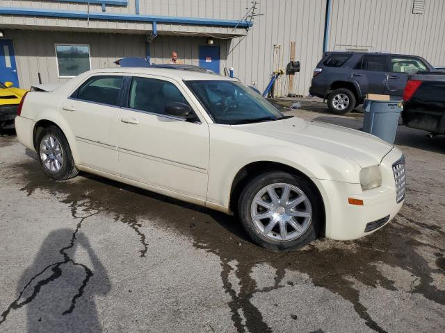 Photo 3 VIN: 2C3KA43R67H673702 - CHRYSLER 300 