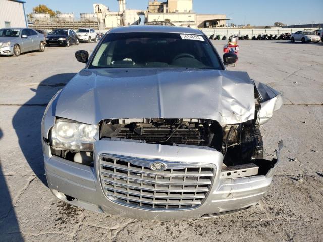 Photo 4 VIN: 2C3KA43R68H125118 - CHRYSLER 300 