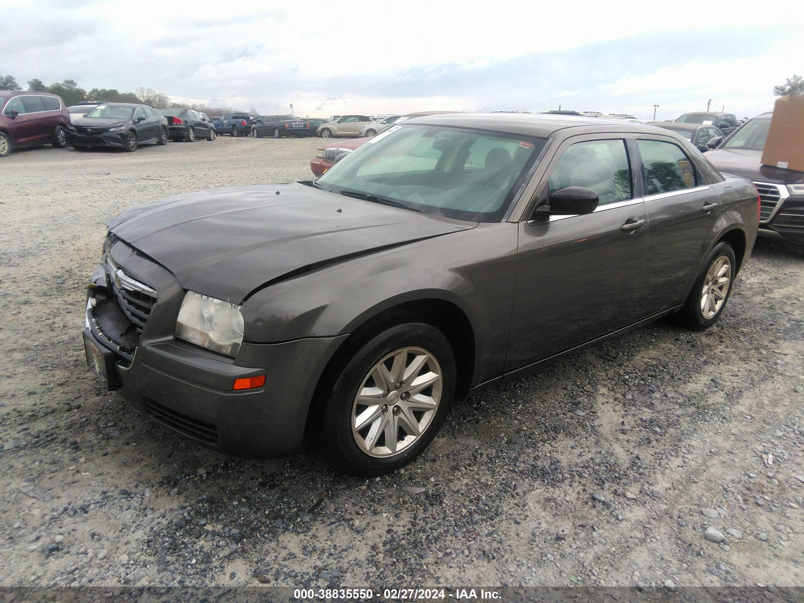 Photo 1 VIN: 2C3KA43R68H230029 - CHRYSLER 300 