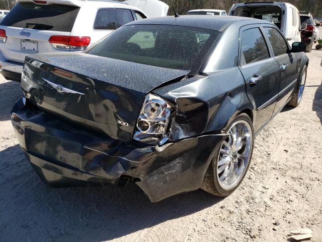 Photo 3 VIN: 2C3KA43R68H298184 - CHRYSLER 300 LX 