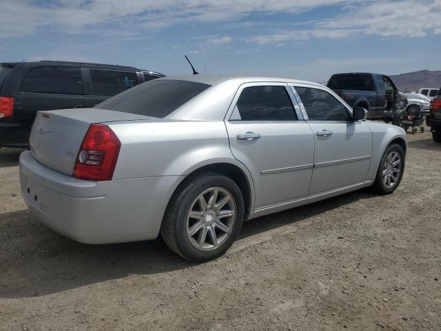 Photo 2 VIN: 2C3KA43R78H122812 - CHRYSLER 300 