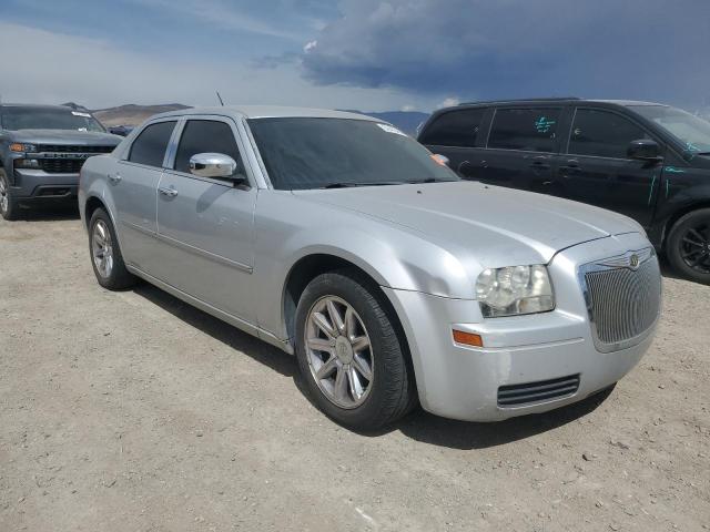 Photo 3 VIN: 2C3KA43R78H122812 - CHRYSLER 300 