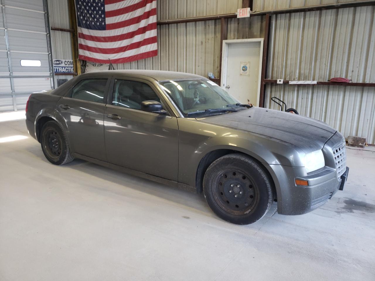 Photo 3 VIN: 2C3KA43R78H307622 - CHRYSLER 300 