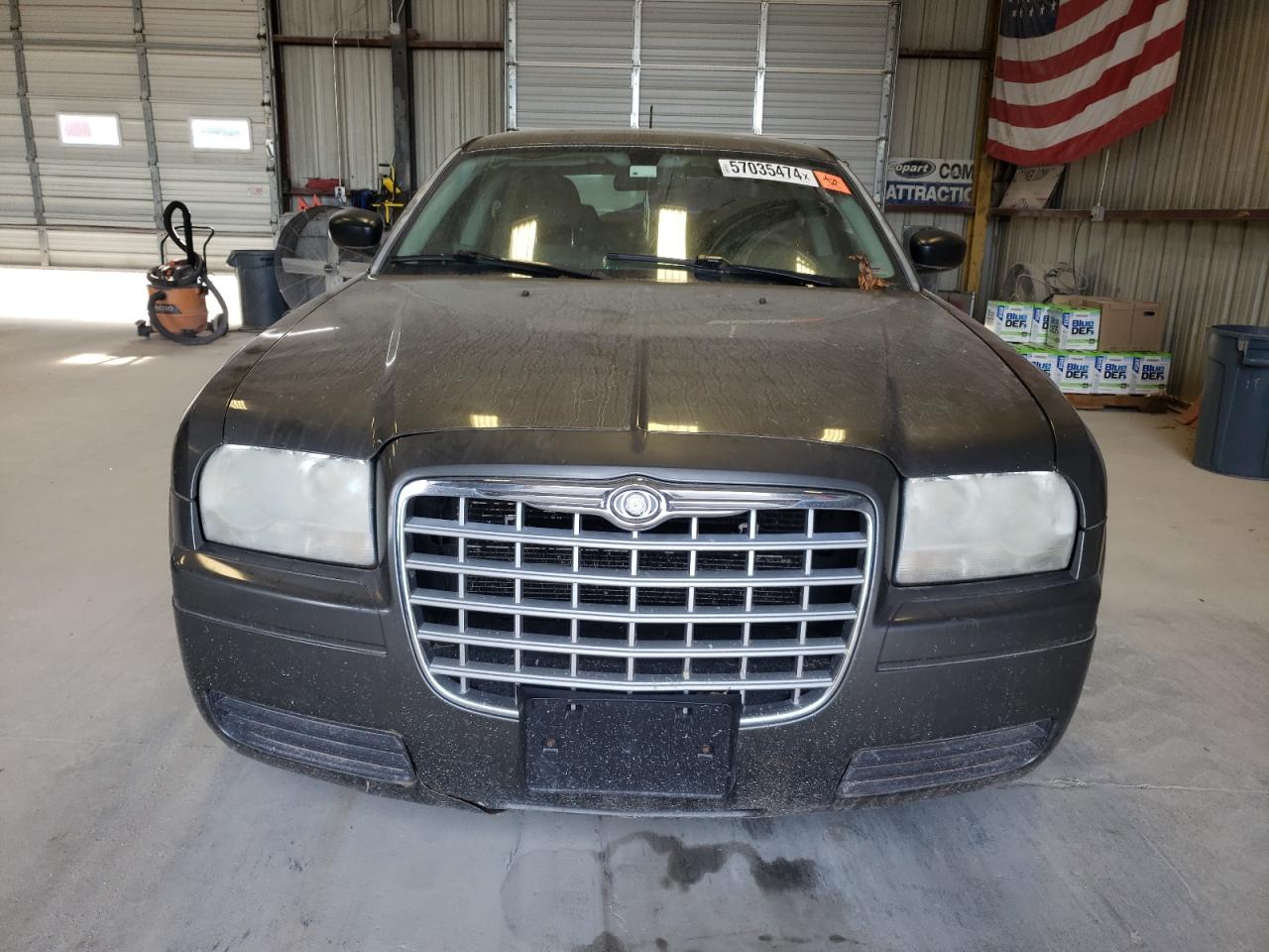 Photo 4 VIN: 2C3KA43R78H307622 - CHRYSLER 300 