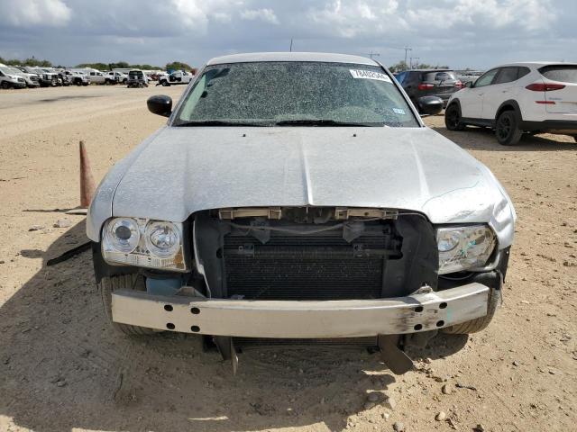 Photo 4 VIN: 2C3KA43R88H137013 - CHRYSLER 300 LX 