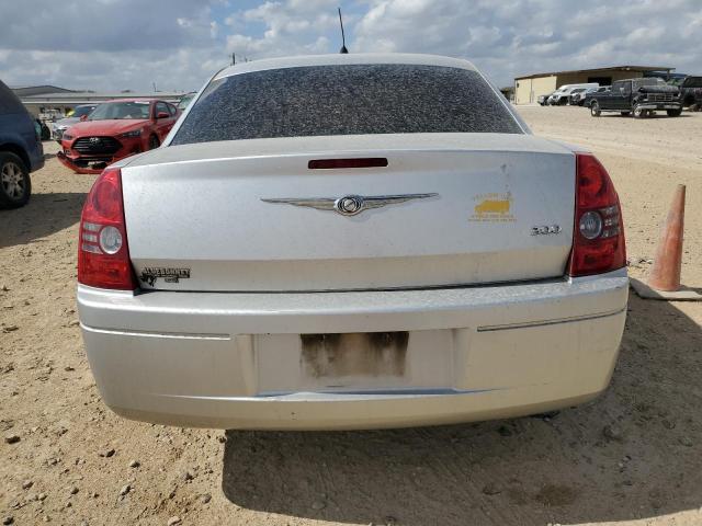 Photo 5 VIN: 2C3KA43R88H137013 - CHRYSLER 300 LX 