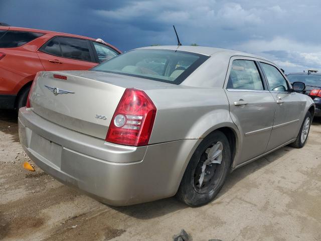 Photo 2 VIN: 2C3KA43R88H165975 - CHRYSLER 300 