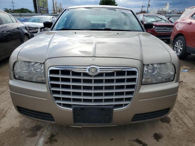 Photo 4 VIN: 2C3KA43R88H165975 - CHRYSLER 300 