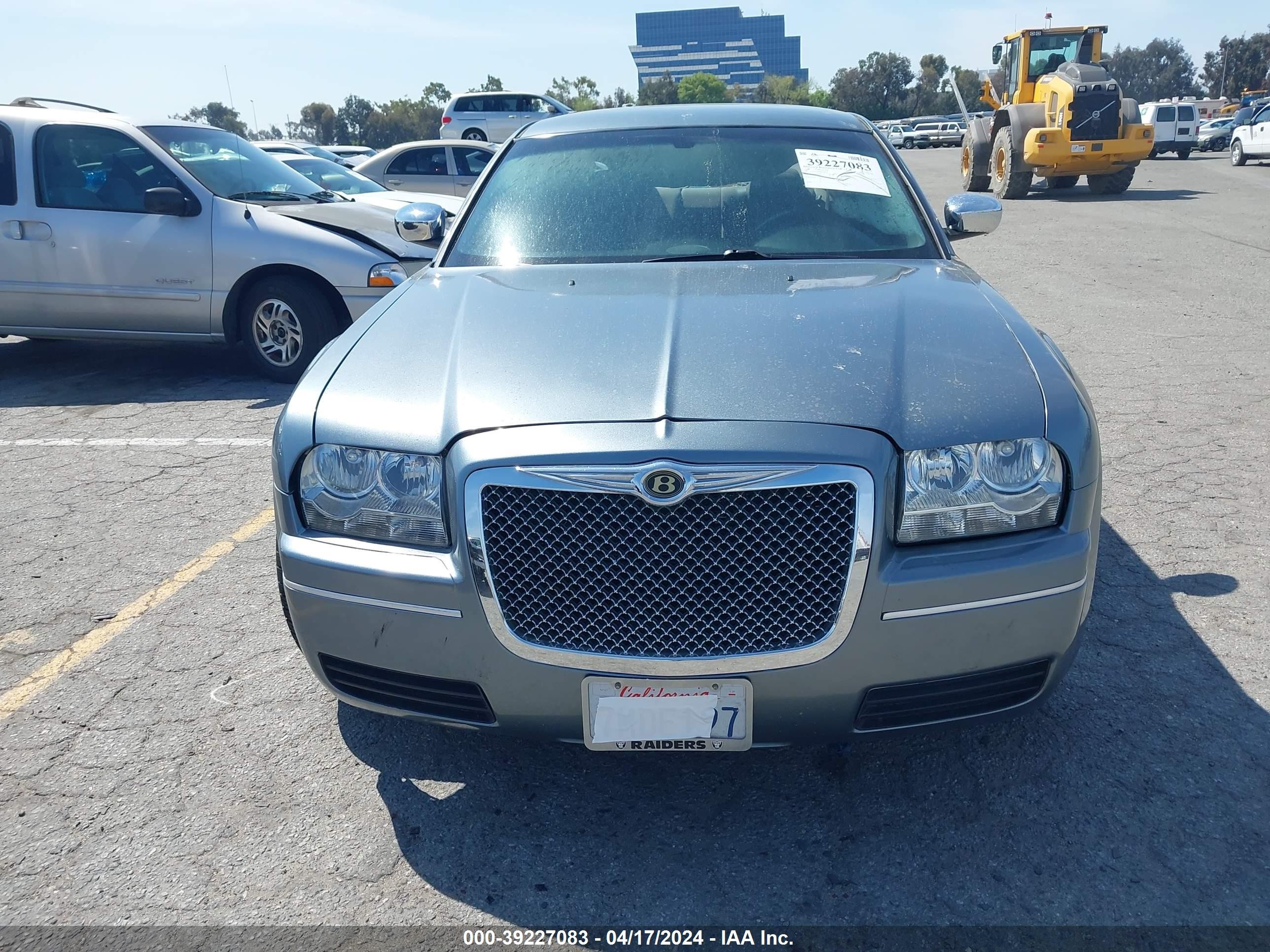 Photo 11 VIN: 2C3KA43R96H505633 - CHRYSLER 300 