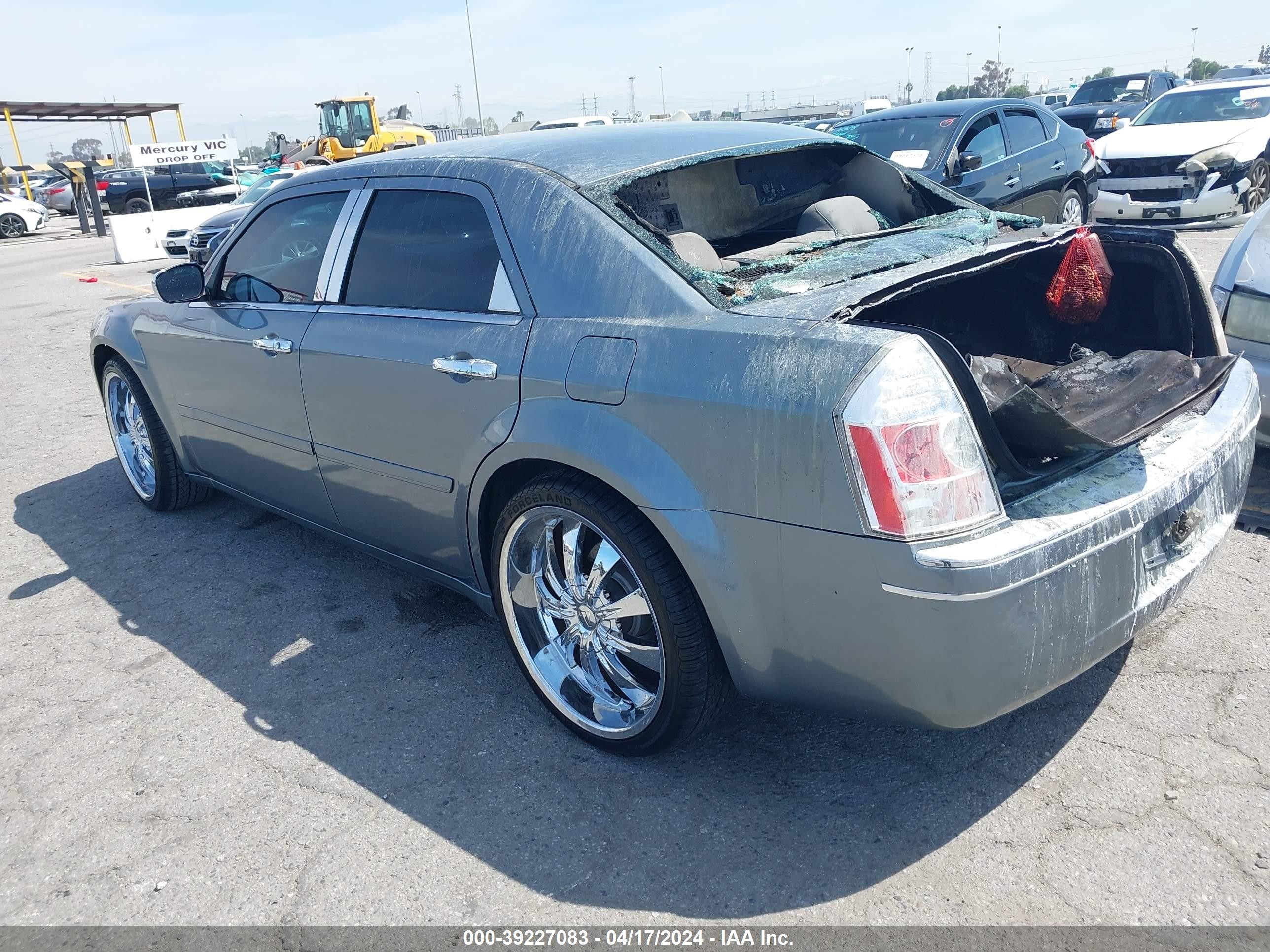 Photo 2 VIN: 2C3KA43R96H505633 - CHRYSLER 300 