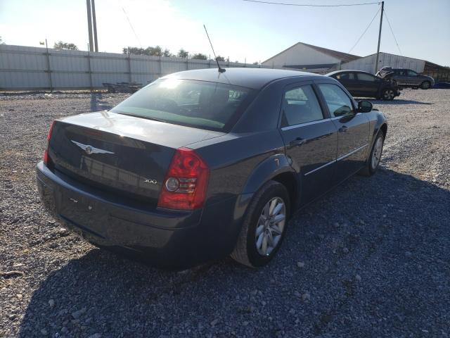 Photo 3 VIN: 2C3KA43R98H126991 - CHRYSLER 300 LX 