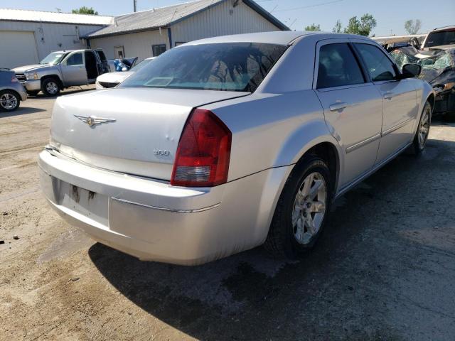 Photo 2 VIN: 2C3KA53G06H119946 - CHRYSLER 300 